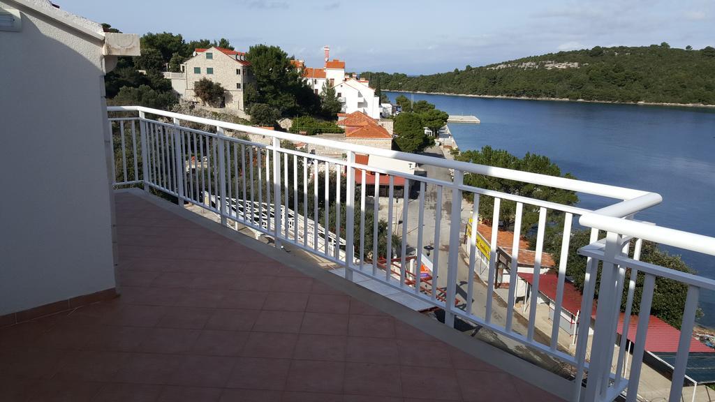 Apartments Slavica Pomena Exterior photo
