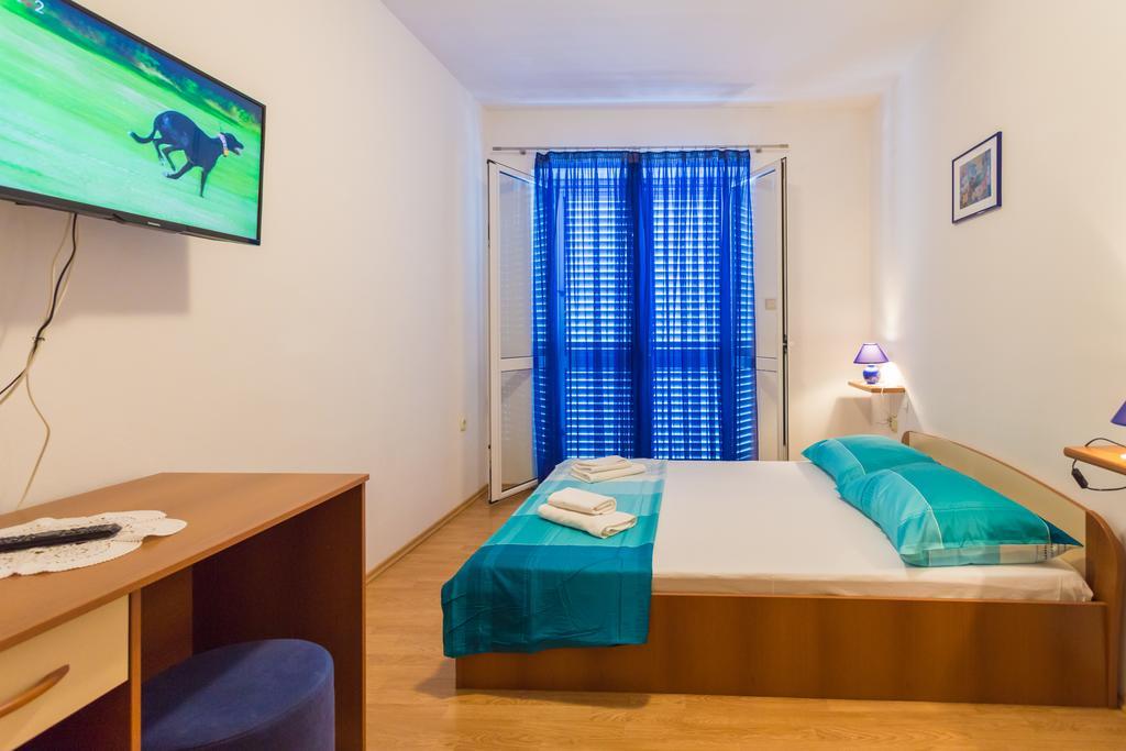 Apartments Slavica Pomena Exterior photo