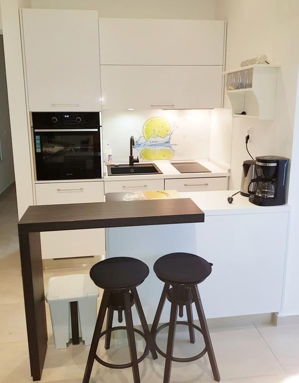 Apartments Slavica Pomena Exterior photo